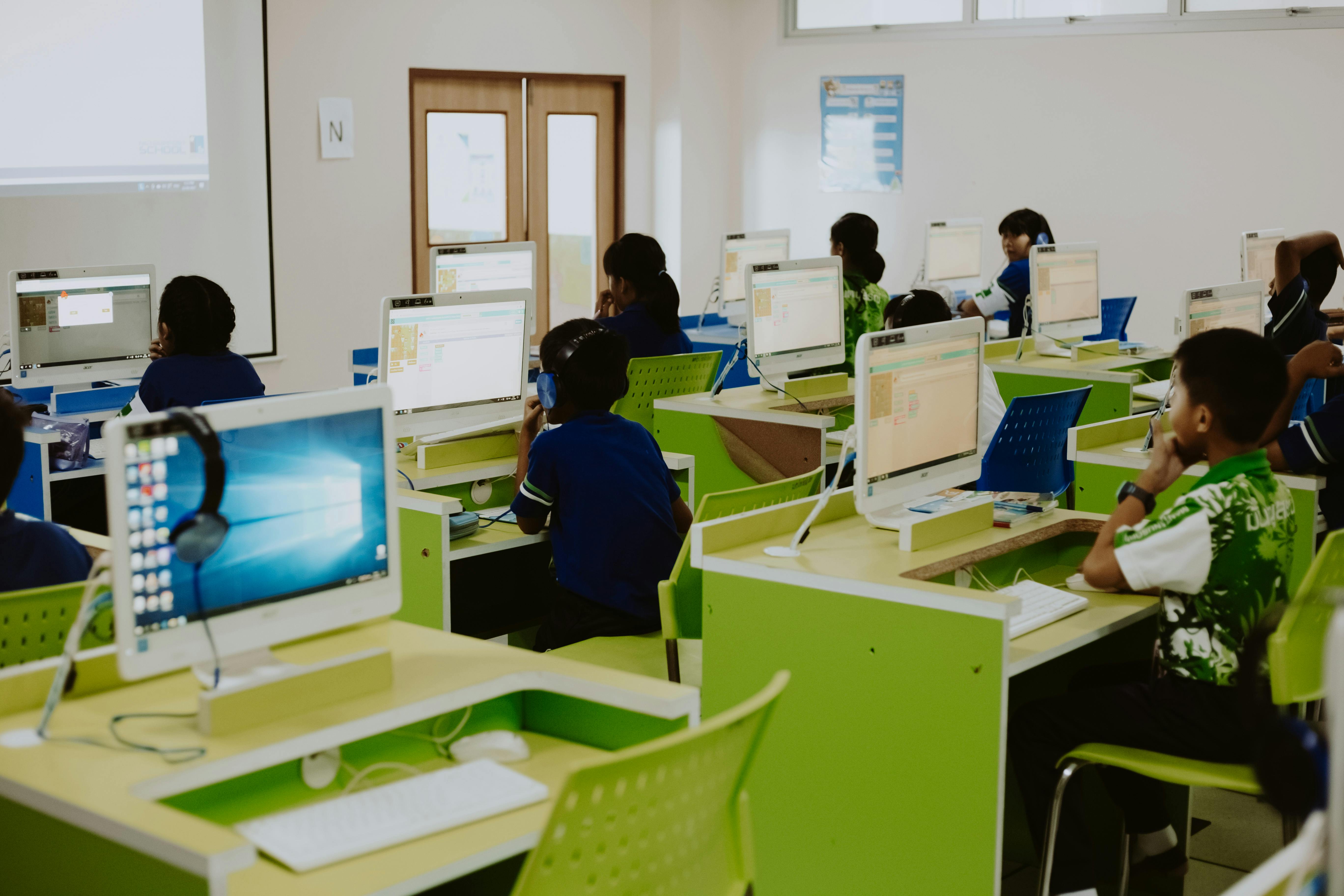 Students working in the computer lab at Top Tech Computer College